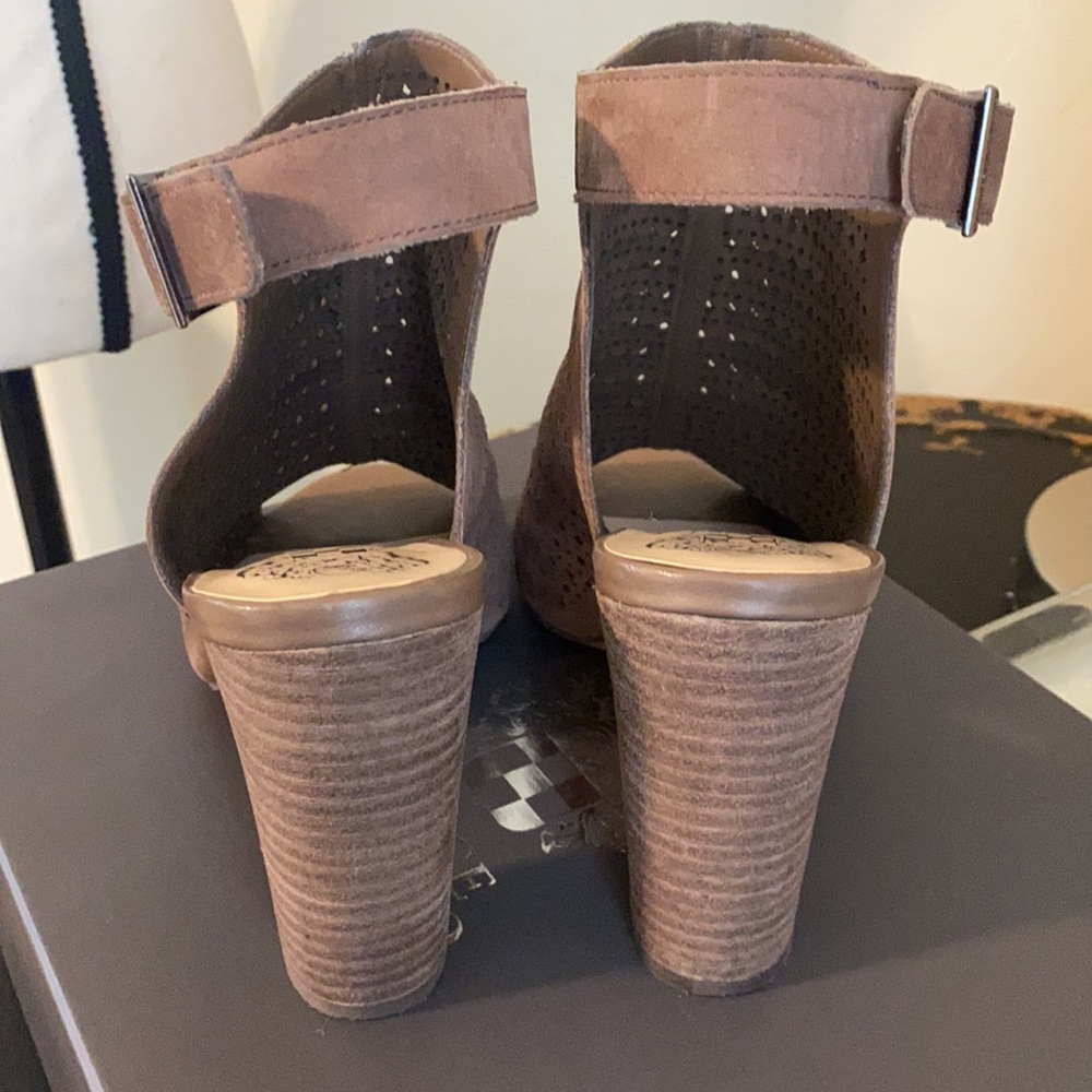 Super cute Fall Booties🍂🍁🍂 - Picture 3 of 3